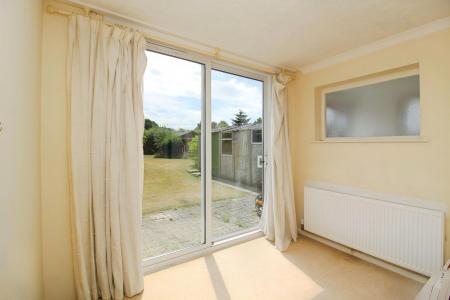 4 bedroom Semi-detached house for sale in Extended Family Home - The Ringway, Queniborough, LE7