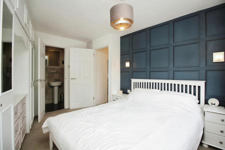 4 bedroom Semi-detached house for sale in The Ringway, Queniborough, LE7