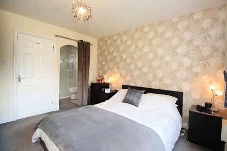 3 bedroom Detached bungalow for sale in The Roundway, Thurmaston, LE4