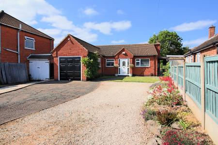 3 bedroom Detached bungalow for sale in The Roundway, Thurmaston, LE4
