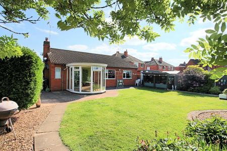 3 bedroom Detached bungalow for sale in The Roundway, Thurmaston, LE4