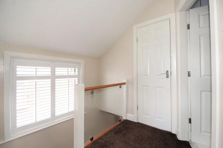 3 bedroom Semi-detached house for sale in The Roundway, Thurmaston, LE4