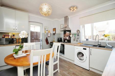 2 bedroom Detached bungalow for sale in The Roundway, Thurmaston, LE4