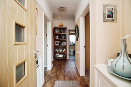 2 bedroom Detached bungalow for sale in The Roundway, Thurmaston, LE4