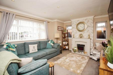 2 bedroom Detached bungalow for sale in The Roundway, Thurmaston, LE4