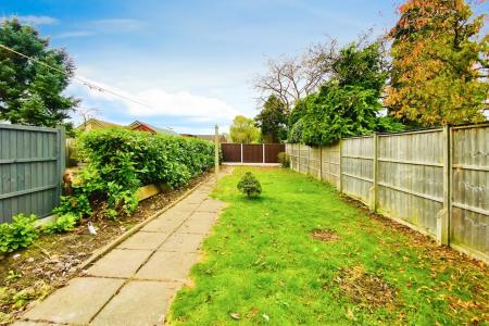 2 bedroom Semi-detached house for sale in The Roundway, Thurmaston, LE4