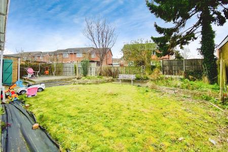 2 bedroom Detached house for sale in The Roundway, Thurmaston, LE4