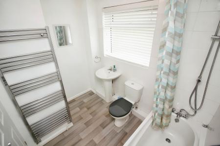 3 bedroom Semi-detached house for sale in Thorpe Field Drive, Thurmaston, LE4