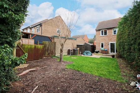3 bedroom Semi-detached house for sale in Thorpe Field Drive, Thurmaston, LE4