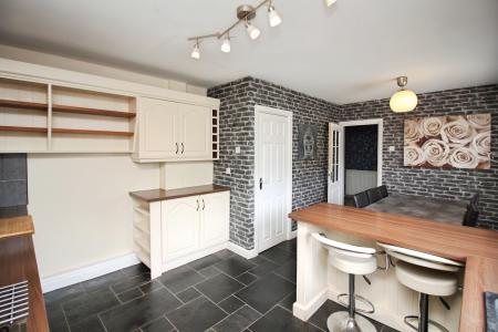 3 bedroom Link detached house for sale in Threshers Walk, East Goscote, LE7