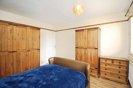 3 bedroom Link detached house for sale in Threshers Walk, East Goscote, LE7