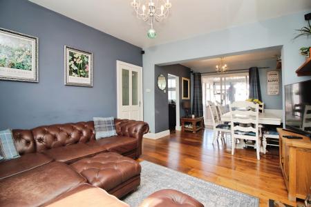 4 bedroom Detached house for sale in Victoria Street, Thurmaston, LE4