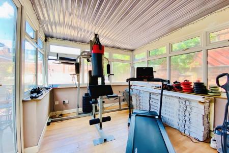 4 bedroom Detached house for sale in Victoria Street, Thurmaston, LE4