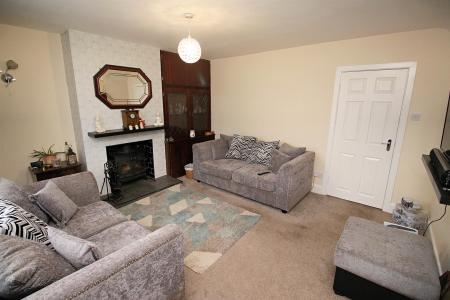 3 bedroom Semi-detached house for sale in Wanlip Lane, Birstall, LE4
