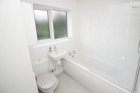 1 bedroom Terraced House for sale in Warren Avenue, Leicester, LE4