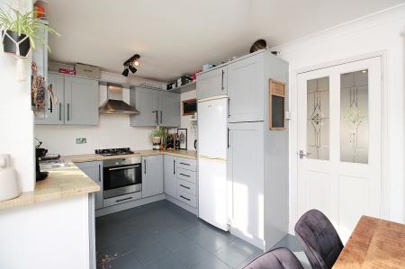 2 bedroom Semi-detached house for sale in Wayfarer Drive, East Goscote, LE7