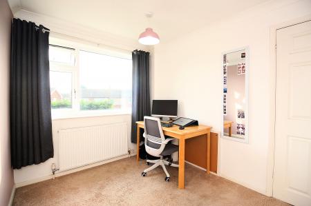 2 bedroom Semi-detached house for sale in Wayfarer Drive, East Goscote, LE7