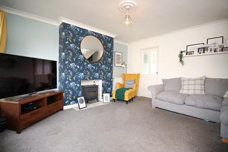 2 bedroom Semi-detached house for sale in Wayfarer Drive, East Goscote, LE7