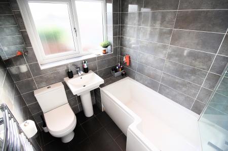 2 bedroom Semi-detached house for sale in Wayfarer Drive, East Goscote, LE7