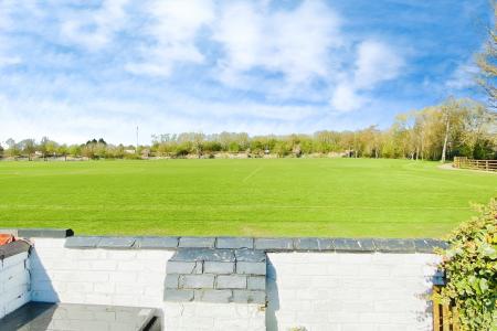 2 bedroom Terraced House for sale in West Street, Syston, LE7