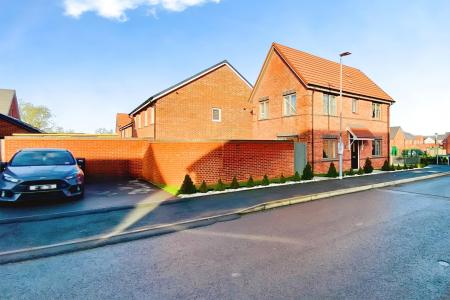 3 bedroom Detached house for sale in Westfield Avenue, Earl Shilton, LE9