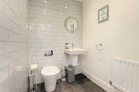 3 bedroom Detached house for sale in Westfield Avenue, Earl Shilton, LE9