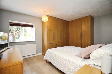 4 bedroom Detached house for sale in Wetherby Close, Queniborough, LE7