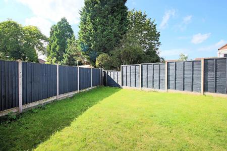 3 bedroom Semi-detached house for sale in Willow Walk, Syston, LE7