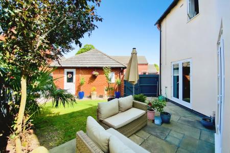 4 bedroom Detached house for sale in Willowbrook Way, Rearsby, LE7