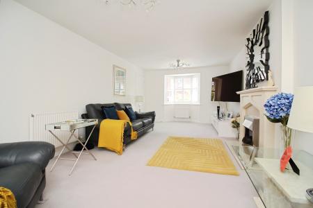 4 bedroom Detached house for sale in Willowbrook Way, Rearsby, LE7