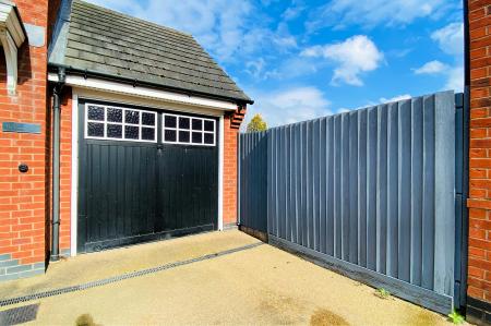 3 bedroom End of terrace house for sale in Willowbrook Way, Rearsby, LE7 4YW