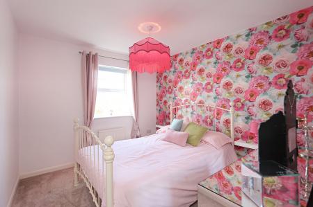 5 bedroom Semi-detached house for sale in Willowbrook Way, Rearsby, LE7