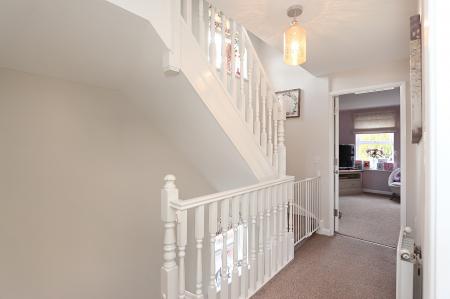 5 bedroom Semi-detached house for sale in Willowbrook Way, Rearsby, LE7