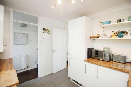 2 bedroom Terraced House for sale in Wolsey Way, Syston, LE7