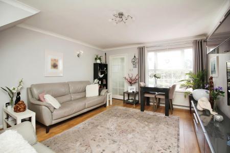 2 bedroom Terraced House for sale in Wolsey Way, Syston, LE7