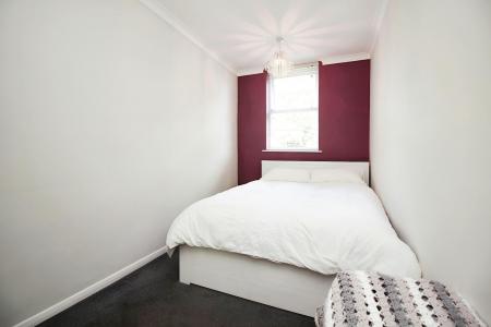 2 bedroom Terraced House for sale in Wolsey Way, Syston, LE7