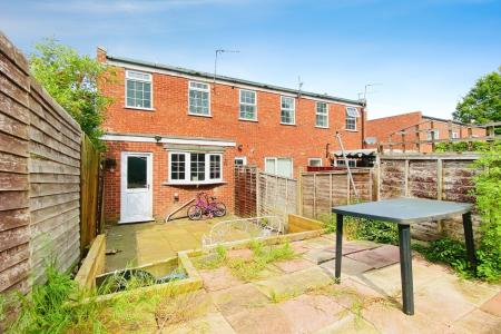 2 bedroom Terraced House for sale in Extended to Rear - Wolsey Way, Syston, LE7