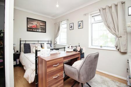 2 bedroom Terraced House for sale in Extended to Rear - Wolsey Way, Syston, LE7