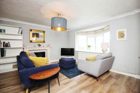 3 bedroom End of terrace house for sale in Wolsey Way, Syston, LE7