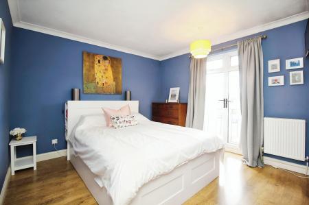 3 bedroom End of terrace house for sale in Wolsey Way, Syston, LE7