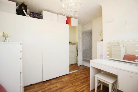 3 bedroom End of terrace house for sale in Wolsey Way, Syston, LE7