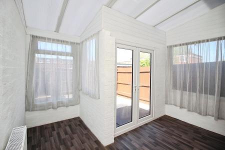 2 bedroom Terraced House for sale in Wolsey Way, Syston, LE7