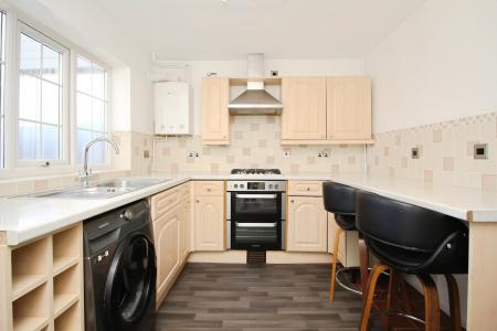 2 bedroom Terraced House for sale in Wolsey Way, Syston, LE7