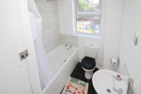 2 bedroom Terraced House for sale in Wolsey Way, Syston, LE7