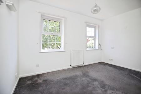 2 bedroom Terraced House for sale in Wolsey Way, Syston, LE7