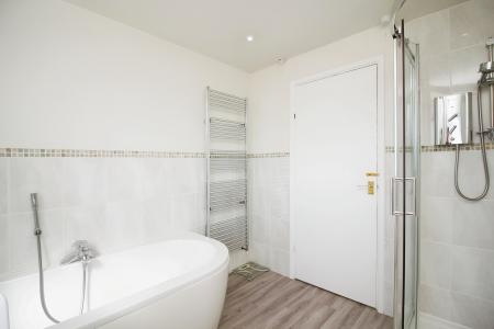 4 bedroom Detached house for sale in Worcester Avenue, Birstall, LE4