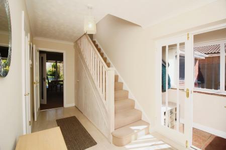 4 bedroom Detached house for sale in Worcester Avenue, Birstall, LE4