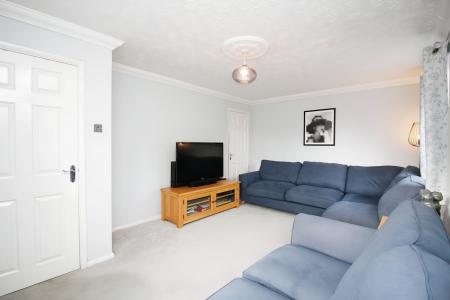 3 bedroom Semi-detached house for sale in Wren Close, Syston, LE7