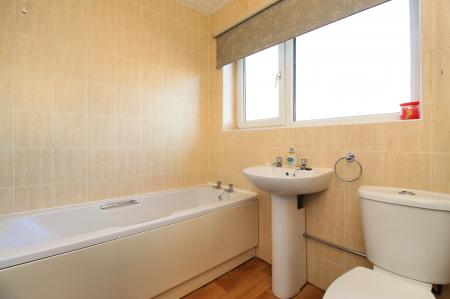 2 bedroom Detached bungalow for sale in Yeomans Dale, East Goscote, LE7