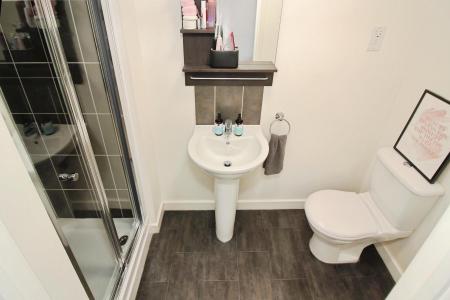 3 bedroom Detached house for sale in Calvos Close, Leicester, LE4